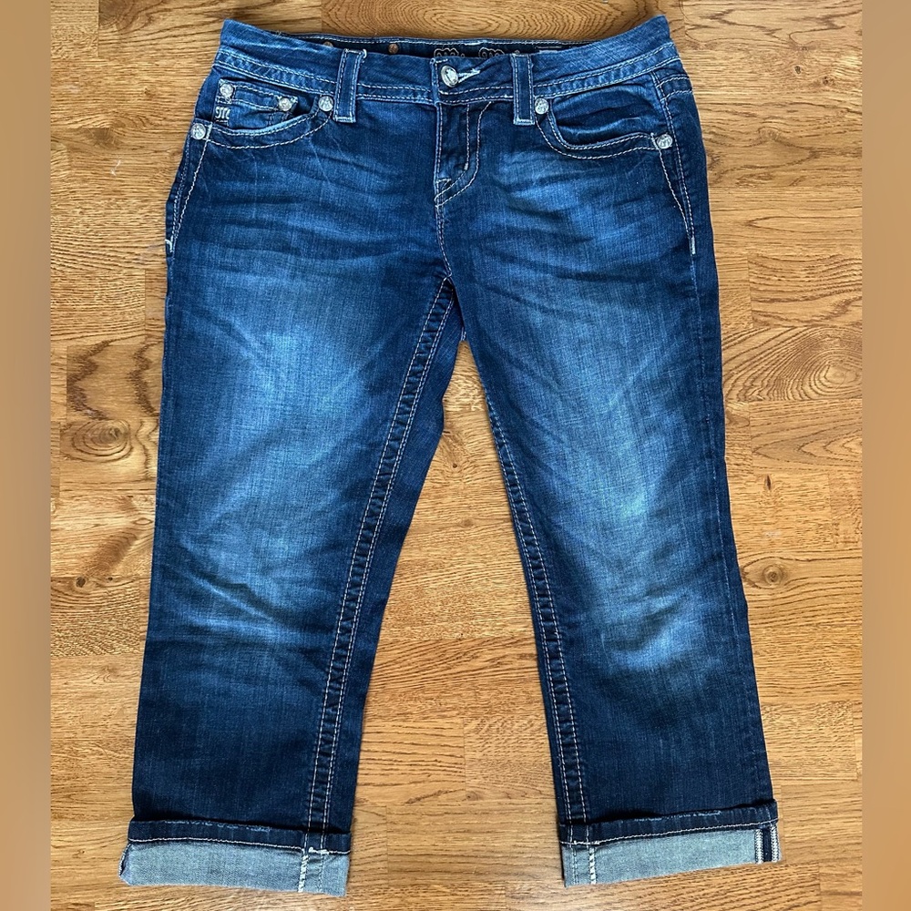 Miss Me Easy Cropped Mid Rise Capri Jean Size 28